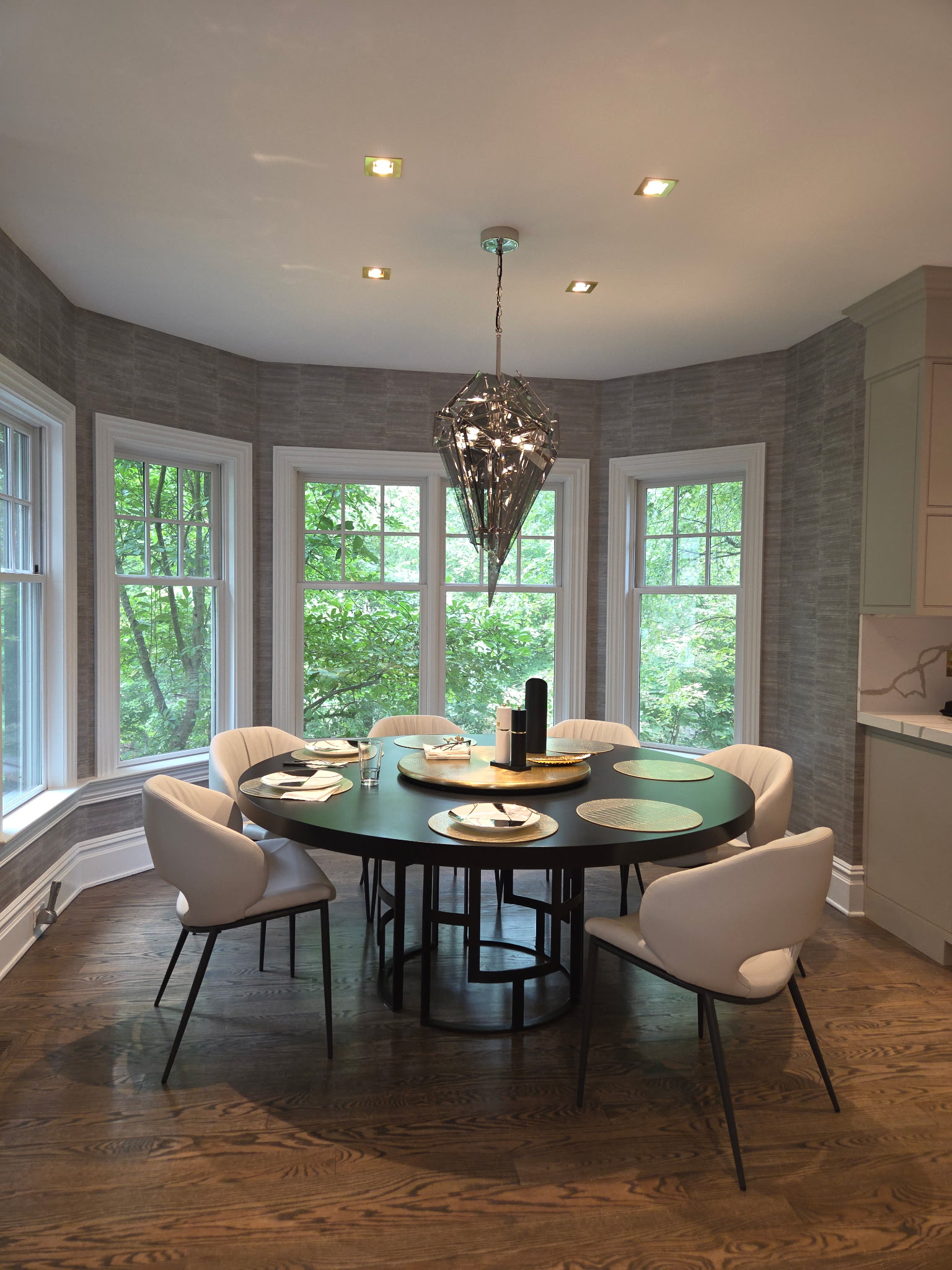 Lalux Electric — lighting install